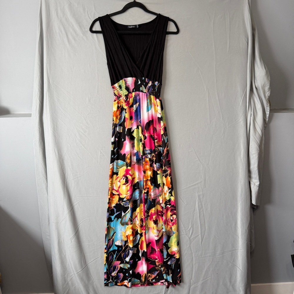 Boohoo Womens Floral Maxi Dress 6 Black Galaxy Smock V-neck Resortwear Stretch